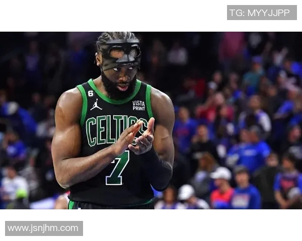 东契奇和布朗,谁更配得上一阵?布朗本赛季861分+182板+140助,东契奇呢?